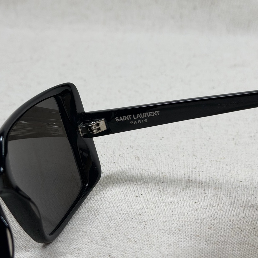 YSL sunglasses - Picture 6 of 7